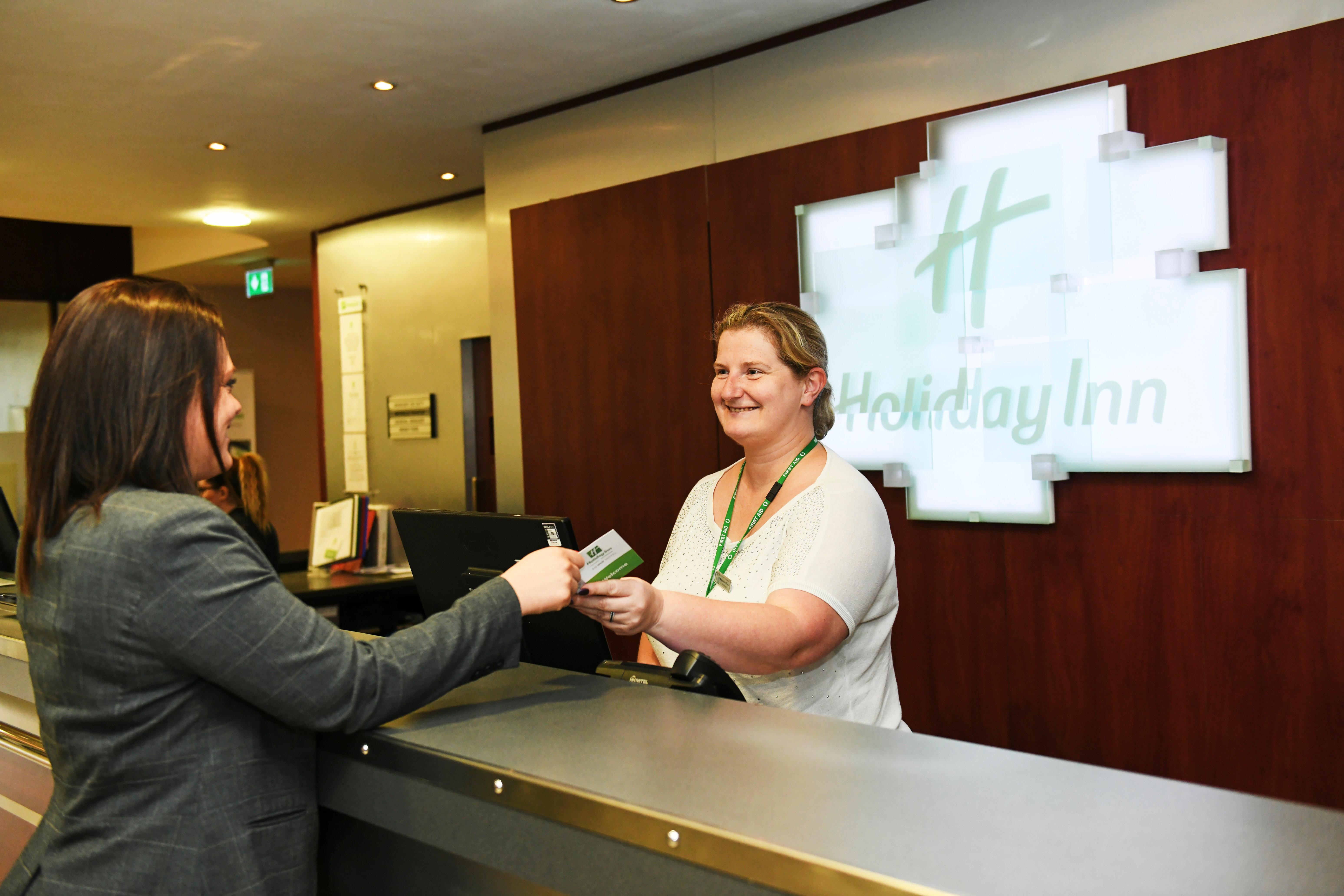 Holiday Inn Telford Ironbridge By Ihg Bagian luar foto