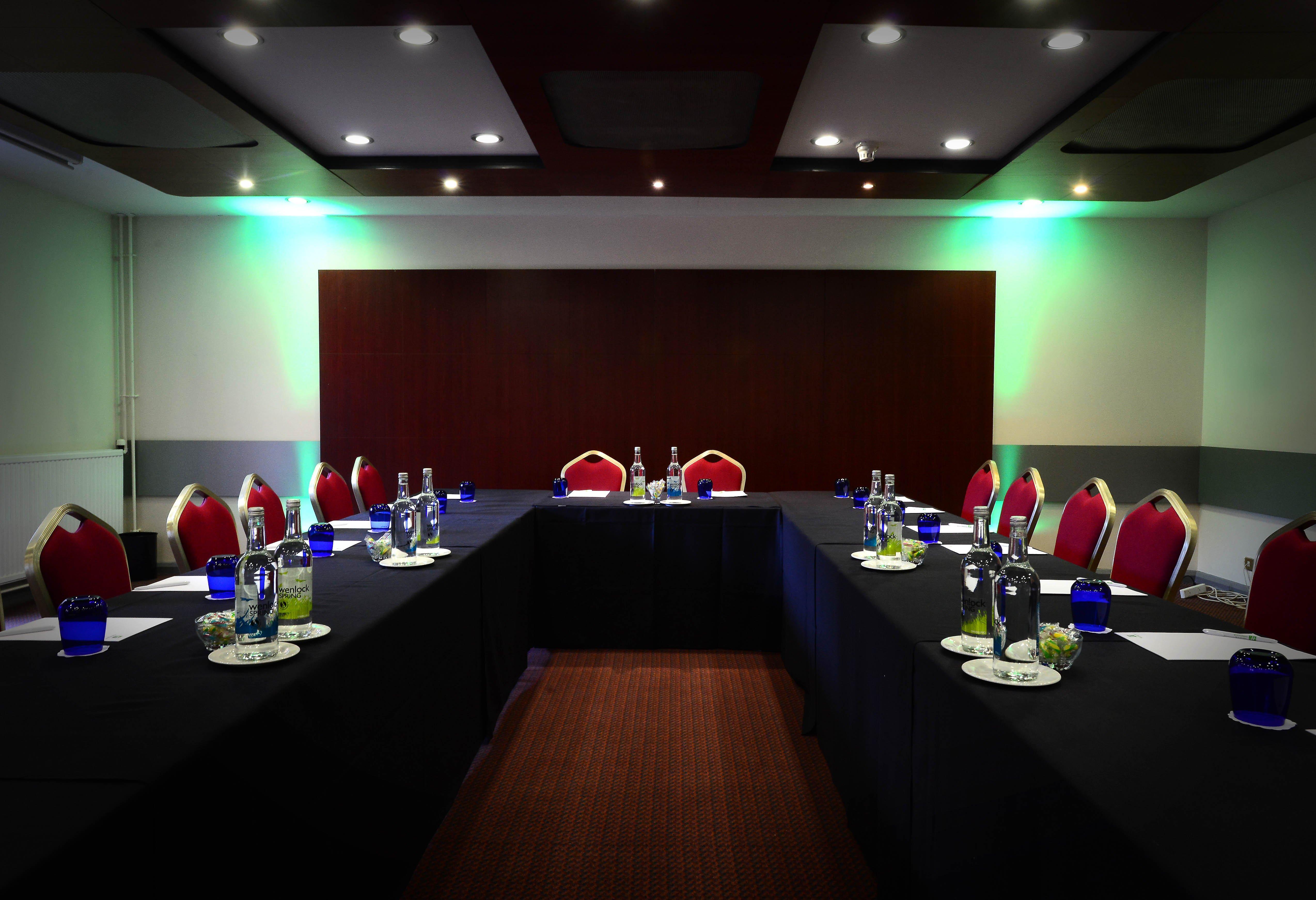 Holiday Inn Telford Ironbridge By Ihg Bagian luar foto