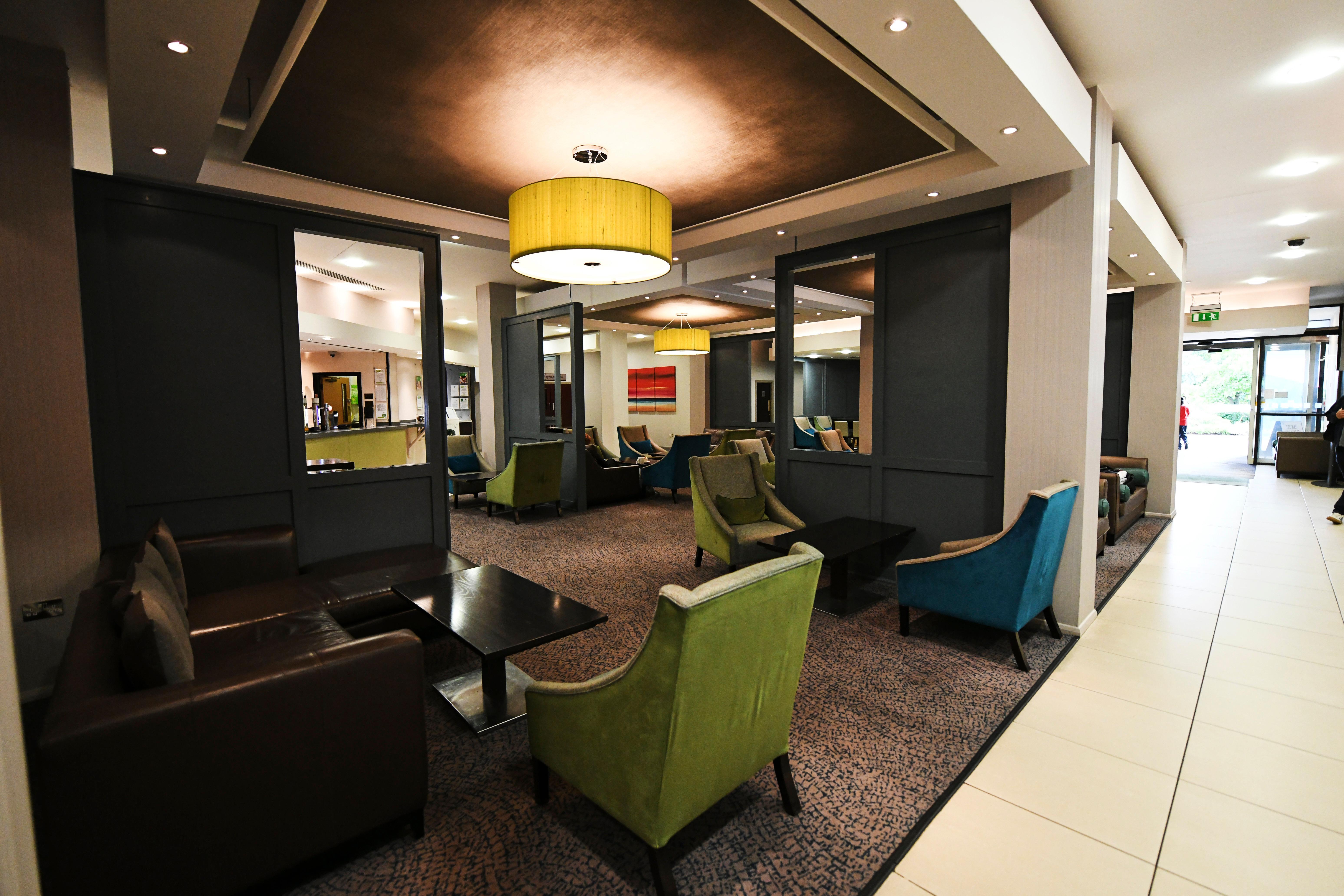 Holiday Inn Telford Ironbridge By Ihg Bagian luar foto