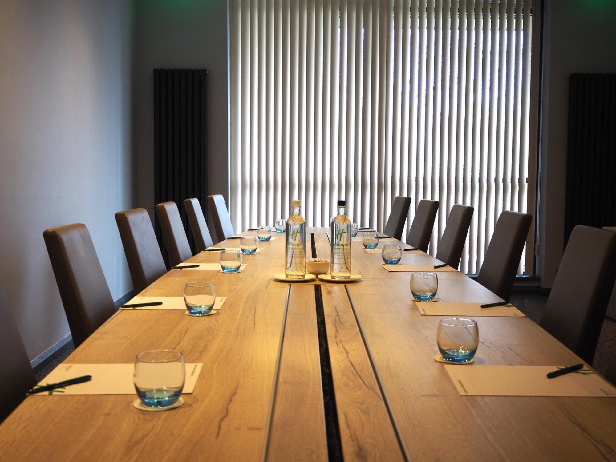 Holiday Inn Telford Ironbridge By Ihg Bagian luar foto